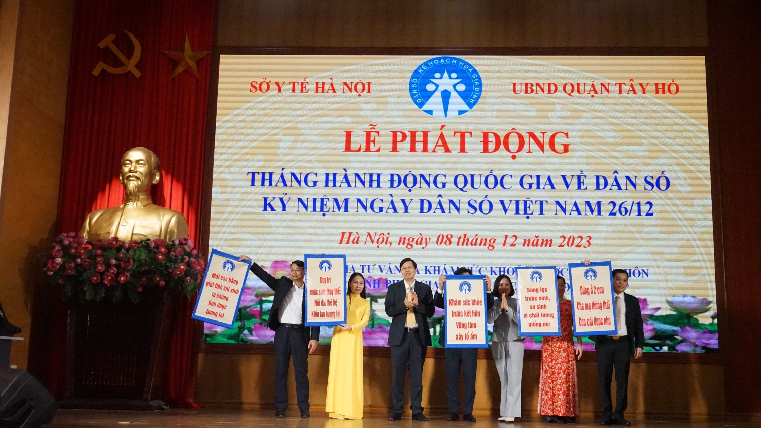 Hà Nội phát động Tháng hành động quốc gia về dân số